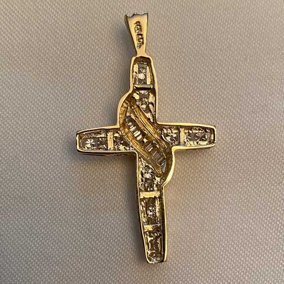 .58 ct. Natural Diamond 14K Yellow Gold Designer Diamond Cross Pendant Charm - Picture 3 of 7